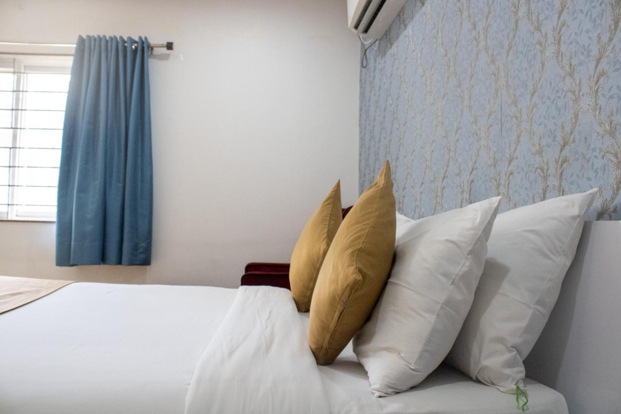 Mystic Hotel Koramangala Bangalore Buitenkant foto