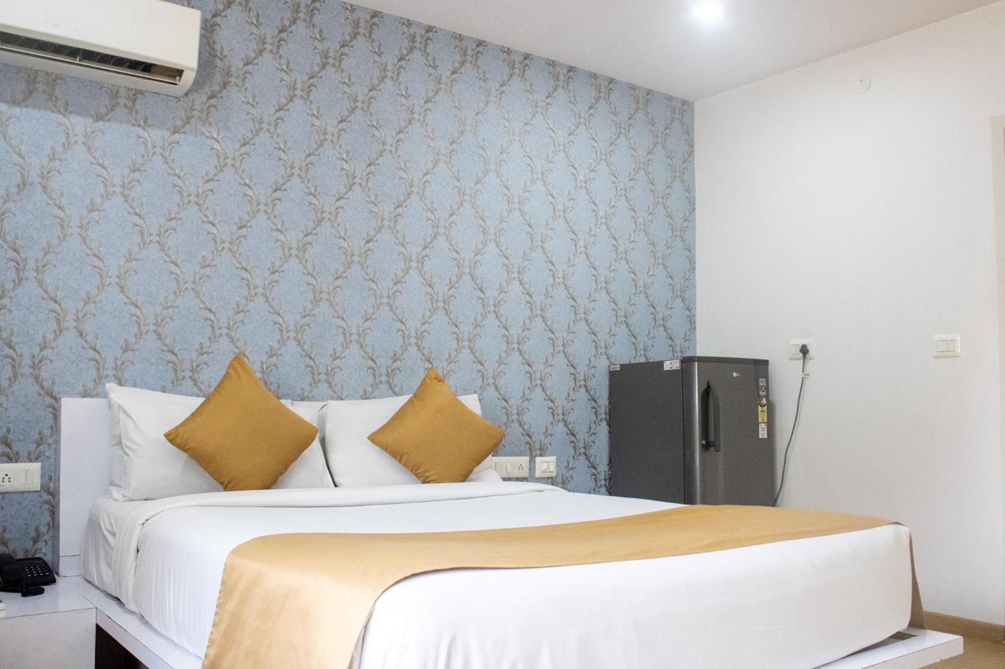 Mystic Hotel Koramangala Bangalore Buitenkant foto